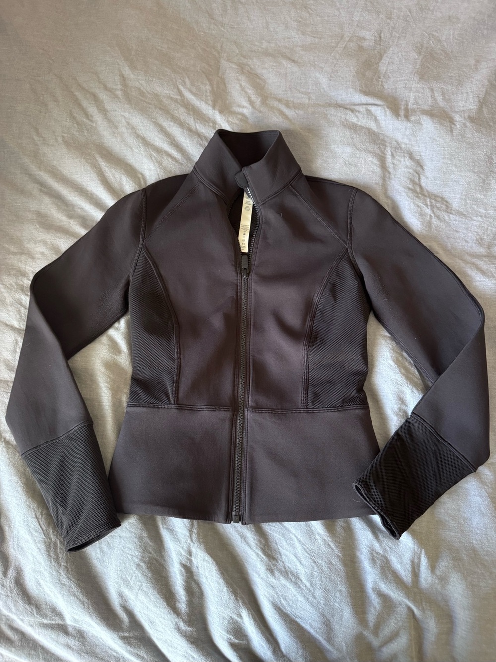 lululemon athletica Women’s Black Fitted Zip-Up Jacket